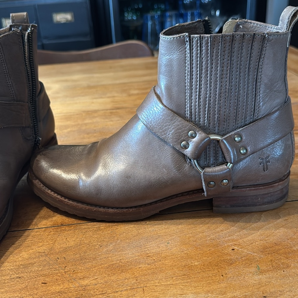 Frye boots. - Picture 3 of 7